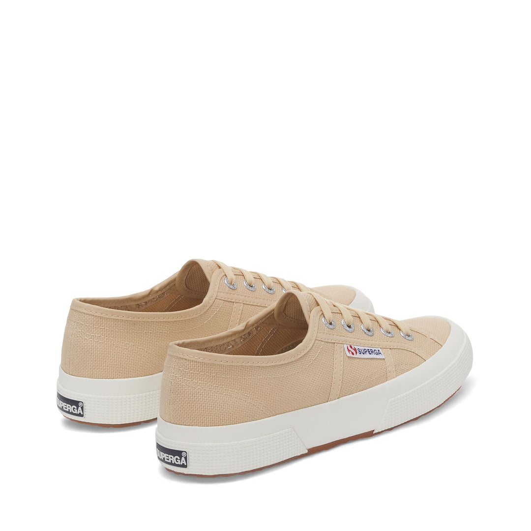 Le Superga Unisex 2750-COTU CLASSIC Sneaker BEIGE LT-F AVORIO Dressed Side (jpg Rgb)		