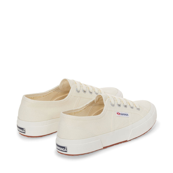 Le Superga Unisex 2750-COTU CLASSIC Sneaker BEIGE NATURAL-FAVORIO Dressed Side (jpg Rgb)		