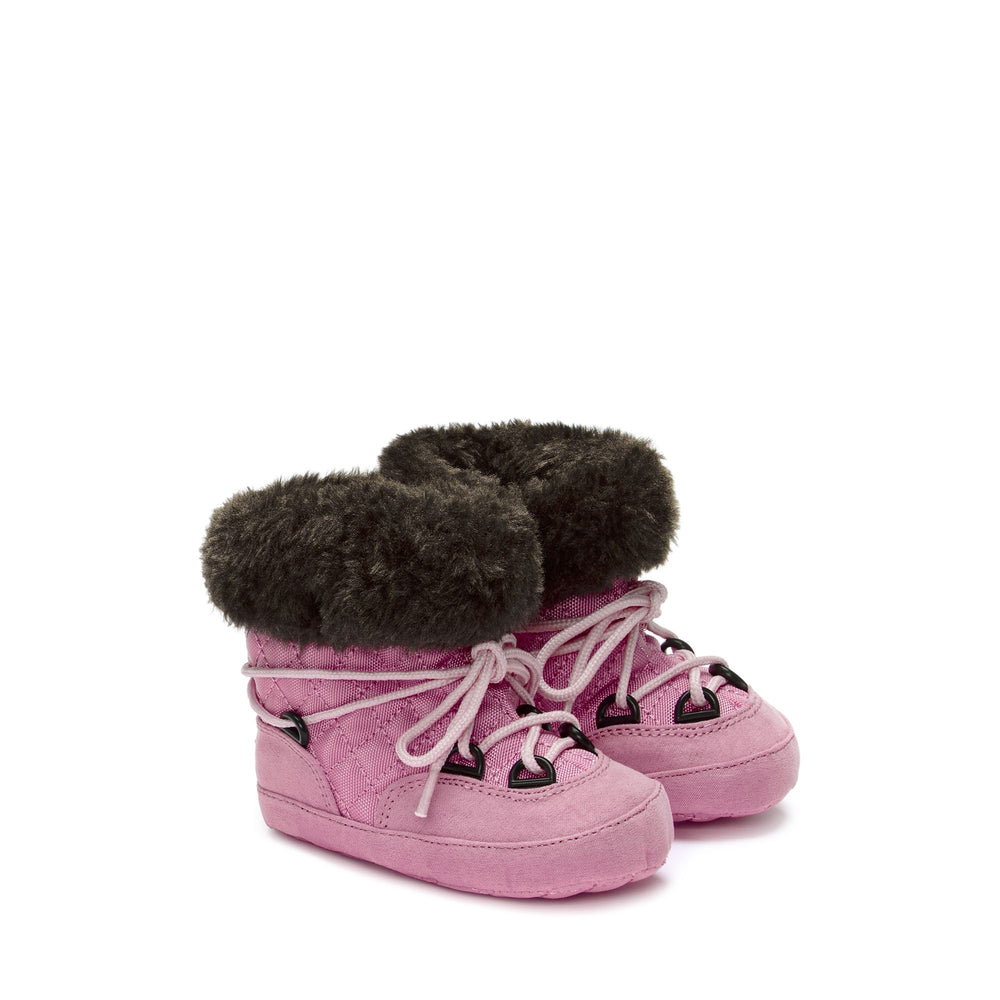 Boots Kid unisex 4051-Quilti Boot CANDY PINK Dressed Front (jpg Rgb)	