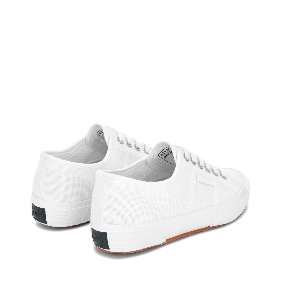 Le Superga Unisex 2750 OG Low Cut WHITE Dressed Side (jpg Rgb)		