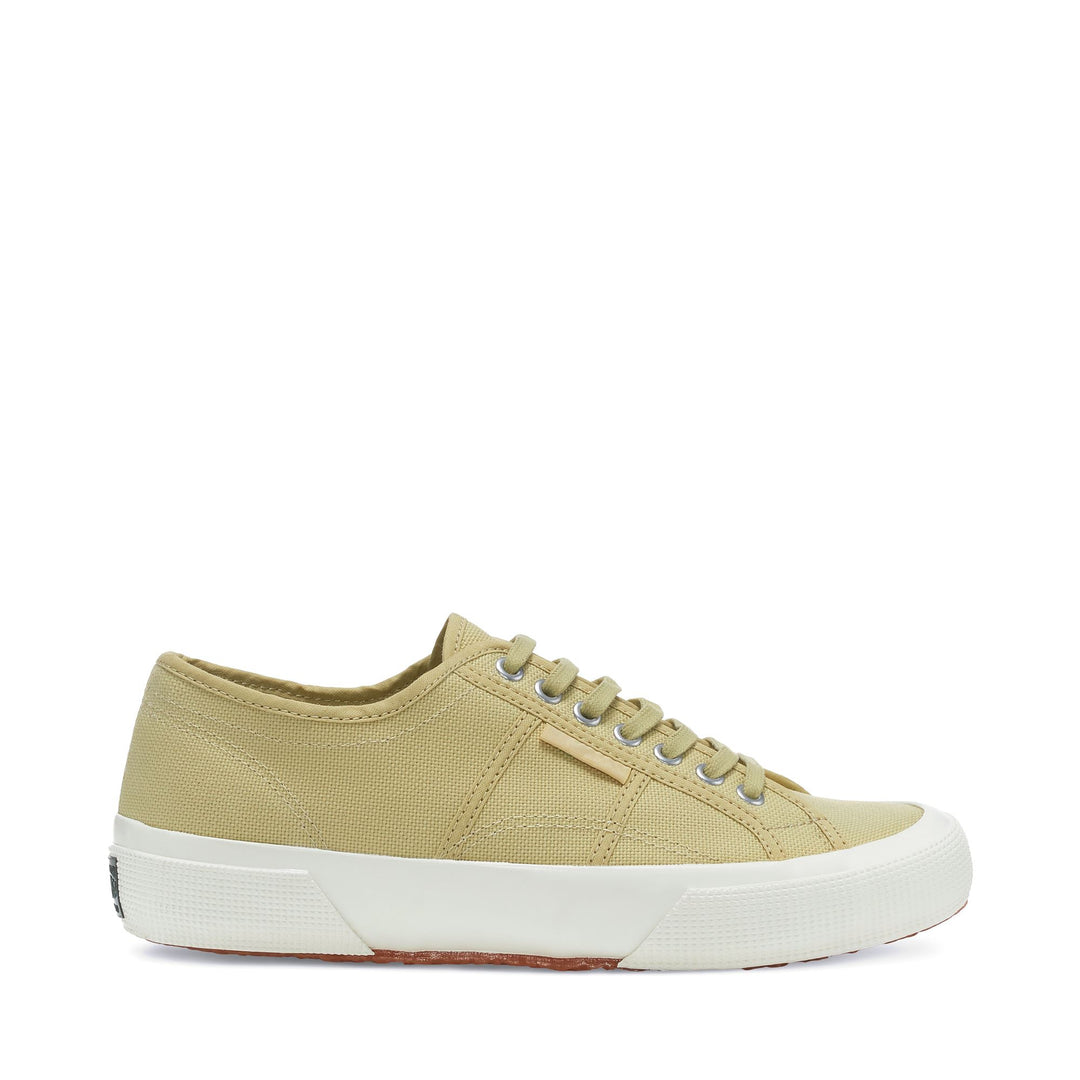 Le Superga Unisex 2750 OG Low Cut GREEN OLIVE-F AVORIO Photo (jpg Rgb)			