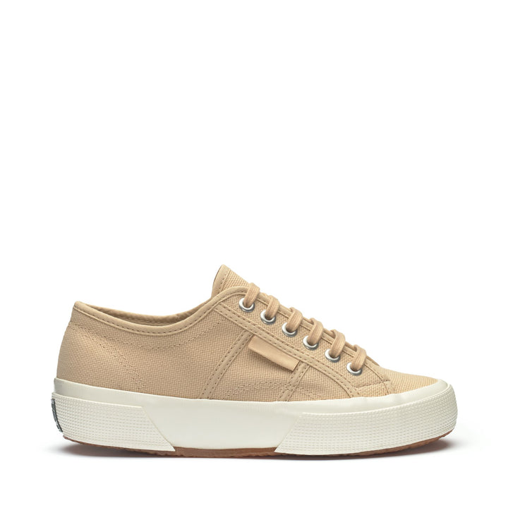 Le Superga Unisex 2750 OG Low Cut BEIGE LT-FWHTAVORIO Photo (jpg Rgb)			