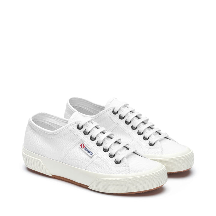 Le Superga Unisex 2750 OG Low Cut WHITE-F WAVORIO Dressed Front (jpg Rgb)	