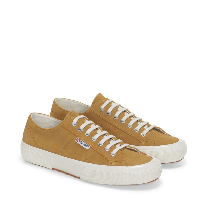 Le Superga Unisex 2750 OG SUEDE Low Cut BEIGE DIJON-FAVORIO Dressed Front (jpg Rgb)	