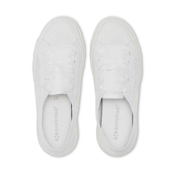 Le Superga Woman 2750 FLOWER SANGALLO Low Cut TOTAL WHITE Dressed Back (jpg Rgb)		