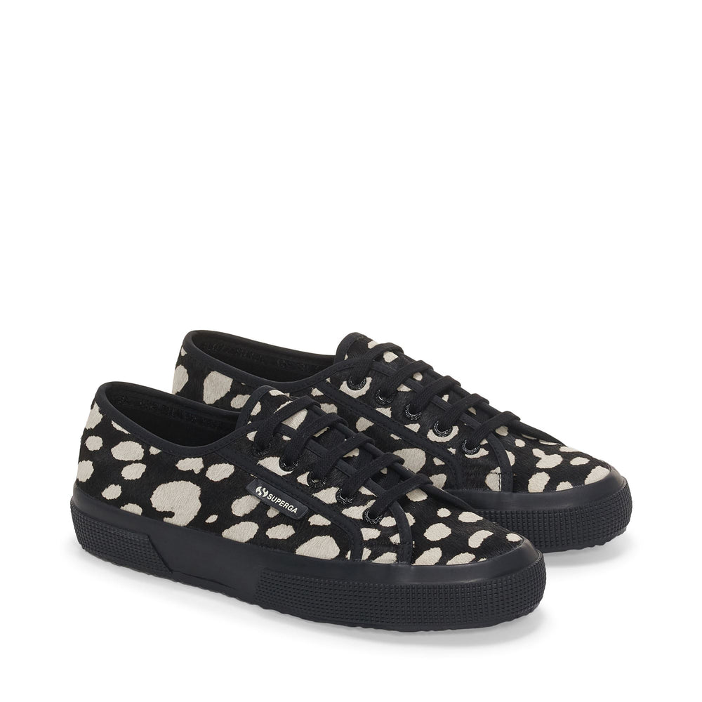 Le Superga Woman 2750 DK DALMATIAN CALF HAIR Low Cut BLACK-BEIGE Dressed Front (jpg Rgb)	