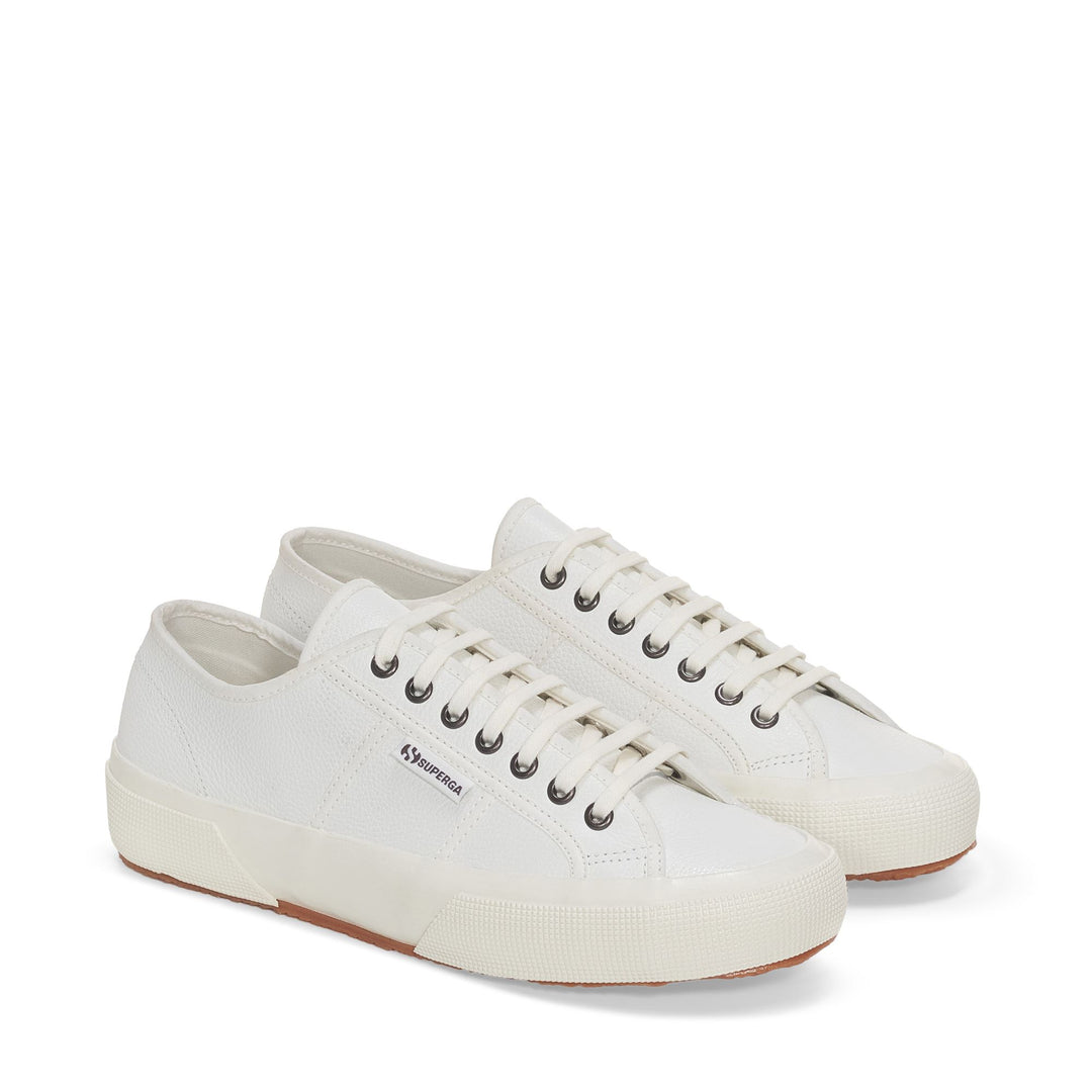 Le Superga Unisex 2750 OG LEATHER Low Cut WHITE-WHITE AVORIO Dressed Front (jpg Rgb)	