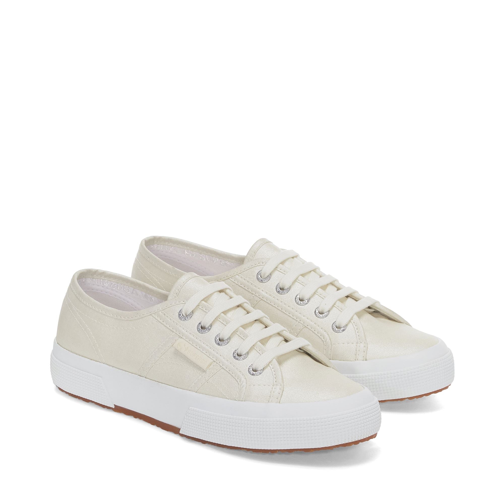 Deals canvas superga