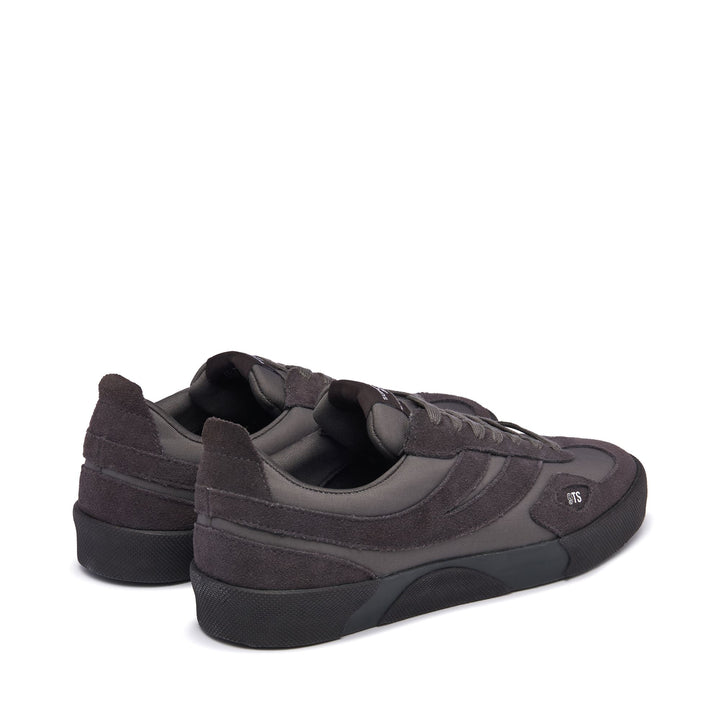 Sneakers Unisex 1499 9TS COURT Low Cut GREY MAGNET-BLACK BRISTOL Dressed Side (jpg Rgb)		