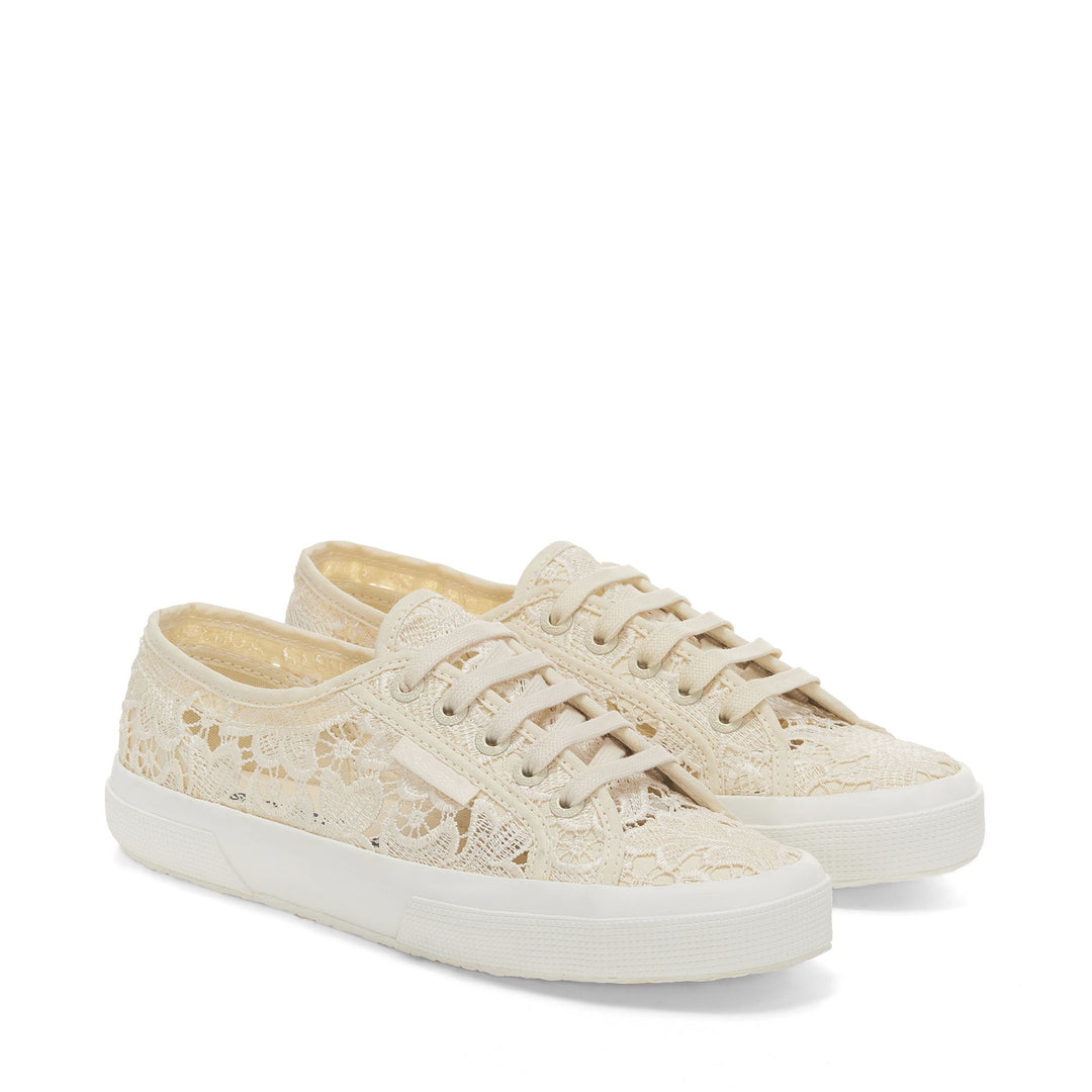 Le Superga Woman 2750 MACRAME Sneaker BEIGE LT EGGSHELL-FAVORIO Dressed Front (jpg Rgb)	