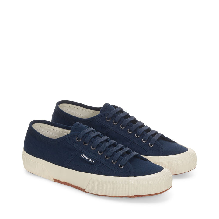 Le Superga Unisex 2750 OG HERRINGBONE Low Cut NAVY-OFF WHITE Dressed Front (jpg Rgb)	